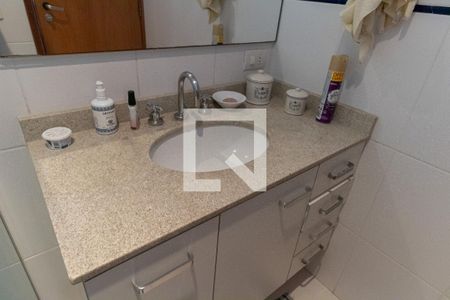 Apartamento à venda com 127m², 3 quartos e 1 vaga Apartamento à venda com 127m², 3 quartos e 1 vagaPia