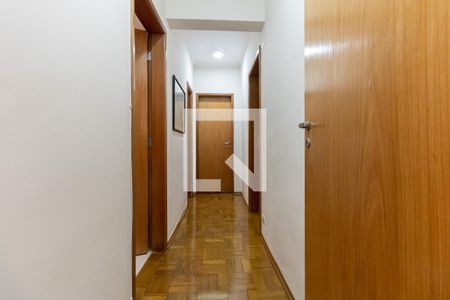 Corredor de apartamento à venda com 3 quartos, 127m² em Vila Sofia, São Paulo