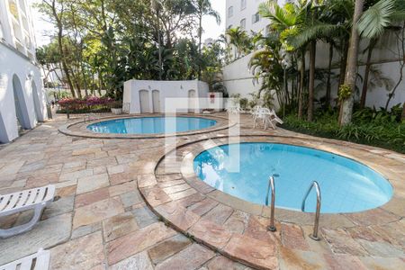 Apartamento à venda com 127m², 3 quartos e 1 vaga Apartamento à venda com 127m², 3 quartos e 1 vagaPiscina