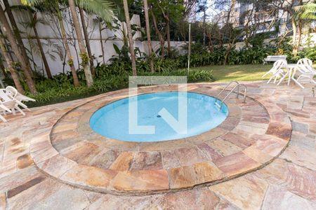 Apartamento à venda com 127m², 3 quartos e 1 vaga Apartamento à venda com 127m², 3 quartos e 1 vagaPiscina