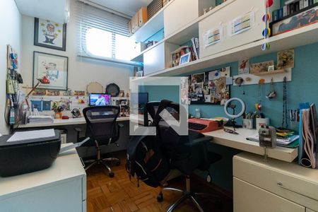 Apartamento à venda com 127m², 3 quartos e 1 vaga Apartamento à venda com 127m², 3 quartos e 1 vagaEscritório