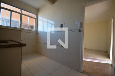 Apartamento para alugar com 70m², 2 quartos e sem vagaCozinha e Área de Serviço