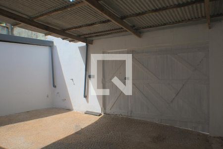 Casa para alugar com 150m², 2 quartos e 1 vagaÁrea da Frente e Garagem