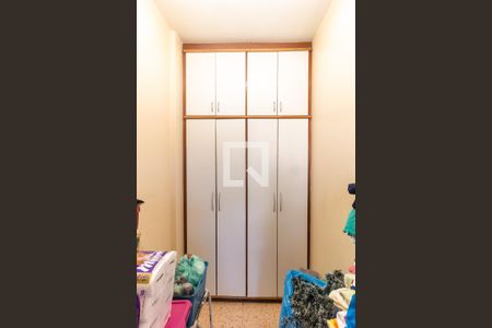 Apartamento à venda com 226m², 3 quartos e 2 vagas Apartamento à venda com 226m², 3 quartos e 2 vagasDespensa