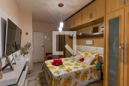 Apartamento à venda com 226m², 3 quartos e 2 vagas Apartamento à venda com 226m², 3 quartos e 2 vagasQuarto 2