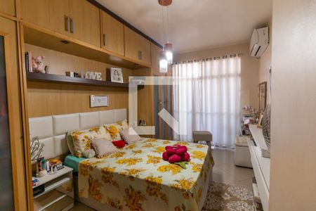 Apartamento à venda com 226m², 3 quartos e 2 vagas Apartamento à venda com 226m², 3 quartos e 2 vagasQuarto 2