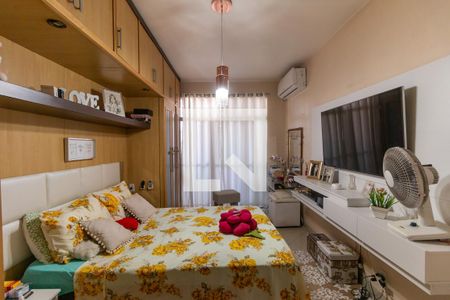 Apartamento à venda com 226m², 3 quartos e 2 vagas Apartamento à venda com 226m², 3 quartos e 2 vagasQuarto 2