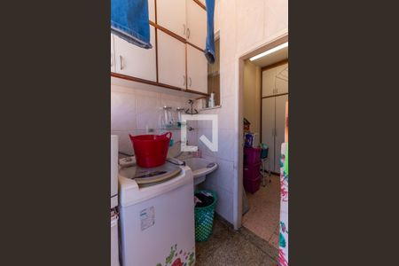 Apartamento à venda com 226m², 3 quartos e 2 vagas Apartamento à venda com 226m², 3 quartos e 2 vagasÁrea de Serviço