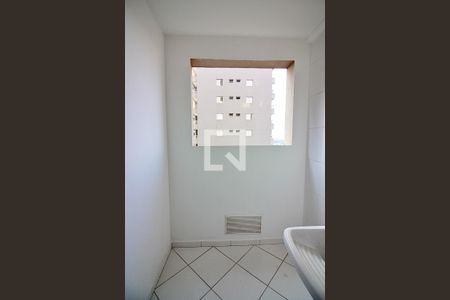 Apartamento para alugar com 65m², 2 quartos e 1 vagaÁrea de Serviço