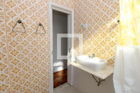 Apartamento à venda com 65m², 2 quartos e sem vagaBanheiro Social