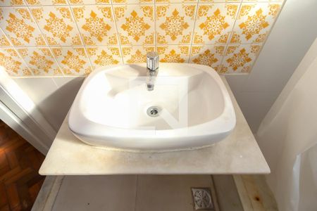 Apartamento à venda com 65m², 2 quartos e sem vagaBanheiro Social