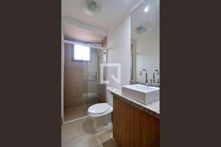 Apartamento à venda com 73m², 2 quartos e 2 vagasSuíte 1 - Banheiro