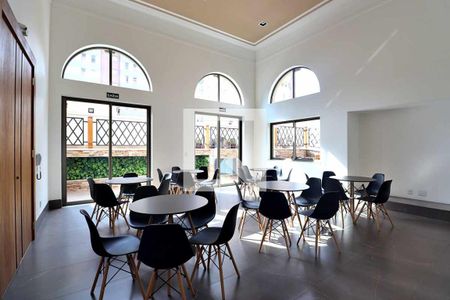 Apartamento à venda com 73m², 2 quartos e 2 vagasÁrea comum - Salão de festas