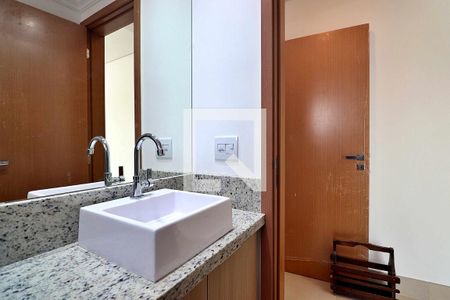 Apartamento à venda com 73m², 2 quartos e 2 vagasSuíte 1 - Banheiro