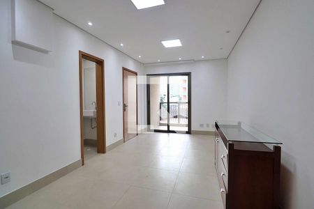 Sala de apartamento à venda com 2 quartos, 73m² em Campestre, Santo André