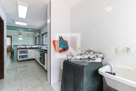 Casa à venda com 160m², 3 quartos e 2 vagasLavanderia 