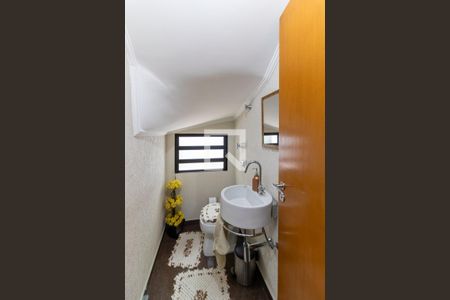 Casa à venda com 160m², 3 quartos e 2 vagasLavabo 