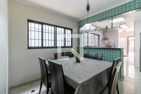 Casa à venda com 160m², 3 quartos e 2 vagasCopa 