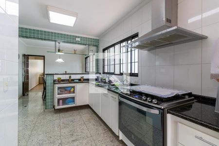 Casa à venda com 160m², 3 quartos e 2 vagasCozinha 