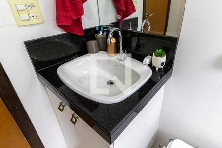 Casa à venda com 160m², 3 quartos e 2 vagasBanheiro Social 