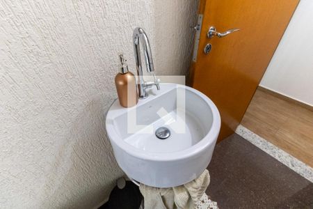 Casa à venda com 160m², 3 quartos e 2 vagasLavabo 