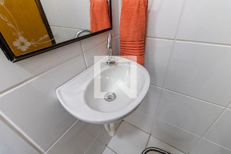 Casa à venda com 160m², 3 quartos e 2 vagasBanheiro de Serviço 