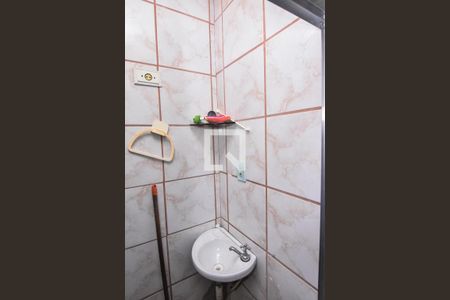 Casa à venda com 225m², 5 quartos e 2 vagasBanheiro 2