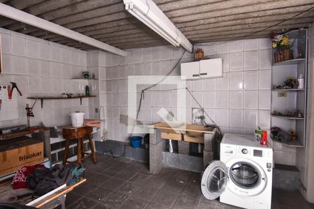 Casa à venda com 225m², 5 quartos e 2 vagasÁrea de Serviço