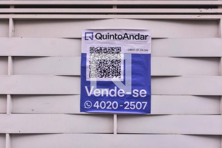 Casa à venda com 225m², 5 quartos e 2 vagasFachada