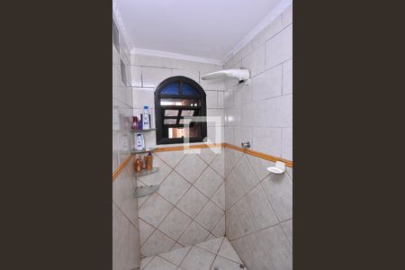 Casa à venda com 225m², 5 quartos e 2 vagasBanheiro 1