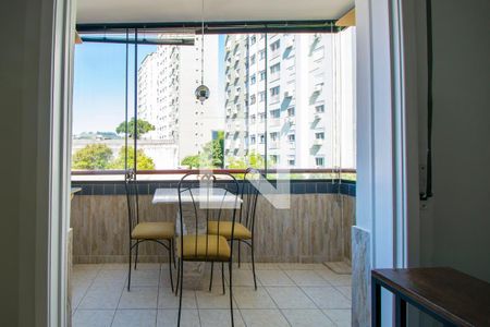 Sala de Estar de apartamento à venda com 2 quartos, 61m² em Partenon, Porto Alegre