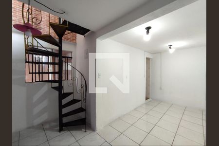 Sala de casa para alugar com 1 quarto, 80m² em Jardim Santa Maria, São Paulo
