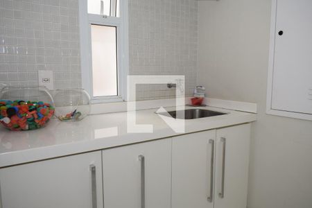 Casa de condomínio à venda com 420m², 4 quartos e 4 vagasLavanderia