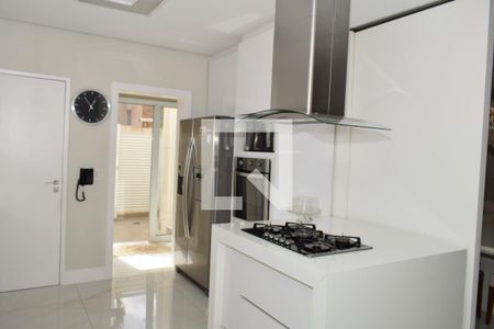 Casa de condomínio à venda com 420m², 4 quartos e 4 vagasCozinha