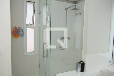 Casa de condomínio à venda com 420m², 4 quartos e 4 vagasBanheiro Suíte Master