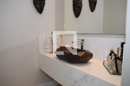 Casa de condomínio à venda com 420m², 4 quartos e 4 vagasBanheiro