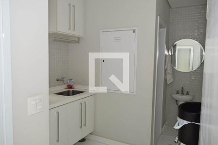 Casa de condomínio à venda com 420m², 4 quartos e 4 vagasLavanderia