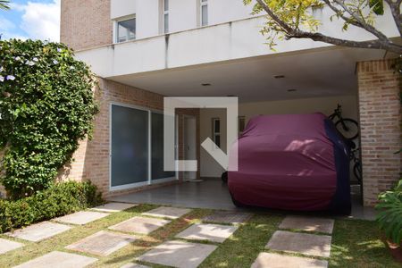 Casa de condomínio à venda com 420m², 4 quartos e 4 vagasGaragem