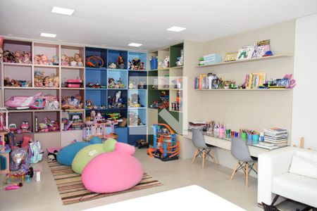 Casa de condomínio à venda com 420m², 4 quartos e 4 vagasBrinquedoteca