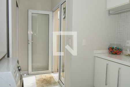 Casa de condomínio à venda com 420m², 4 quartos e 4 vagasLavanderia