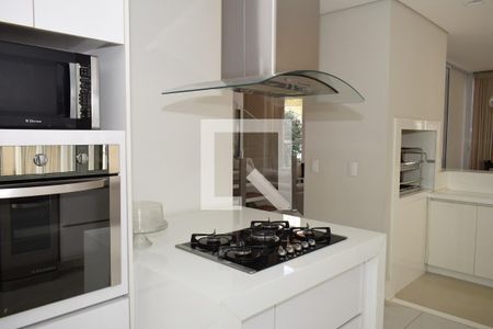 Casa de condomínio à venda com 420m², 4 quartos e 4 vagasCozinha