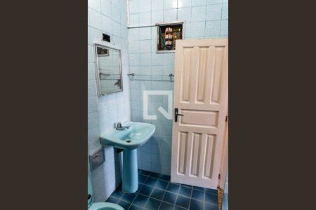 Banheiro de casa à venda com 1 quarto, 60m² em Vila Caraguatá, São Paulo