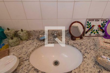 Casa à venda com 350m², 3 quartos e 9 vagasBanheiro