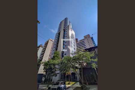 Apartamento para alugar com 73m², 3 quartos e 2 vagas Apartamento para alugar com 73m², 3 quartos e 2 vagasFachada