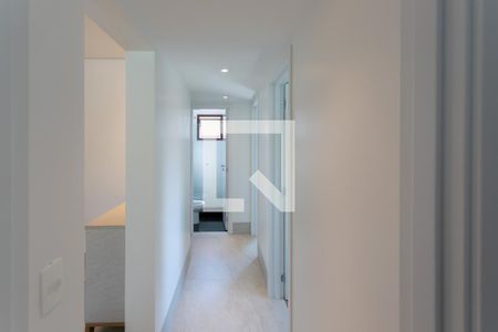 Corredor de apartamento para alugar com 3 quartos, 73m² em Lourdes, Belo Horizonte