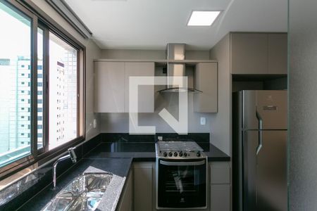 Apartamento para alugar com 73m², 3 quartos e 2 vagas Apartamento para alugar com 73m², 3 quartos e 2 vagasCozinha e Área de Serviço