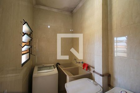 Casa à venda com 350m², 4 quartos e 1 vaga Casa à venda com 350m², 4 quartos e 1 vagaÁrea de Serviço