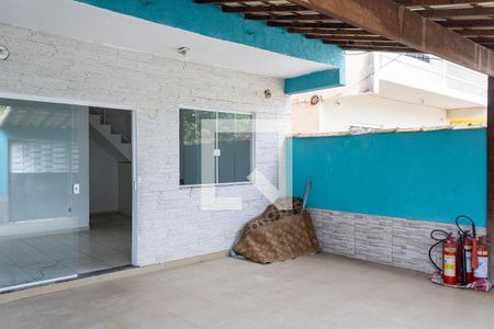 Casa de condomínio para alugar com 150m², 3 quartos e 2 vagas Casa de condomínio para alugar com 150m², 3 quartos e 2 vagasQuintal