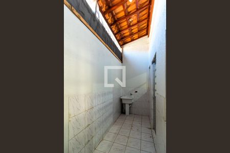 Casa de condomínio para alugar com 67m², 2 quartos e 1 vagaÁrea de Serviço