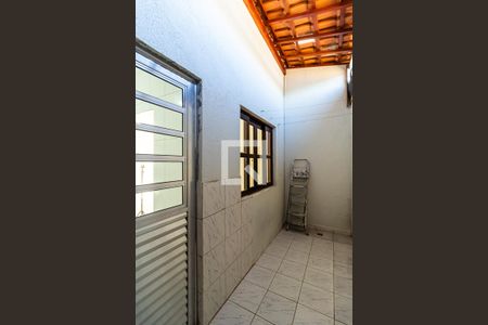 Casa de condomínio para alugar com 67m², 2 quartos e 1 vagaÁrea de Serviço